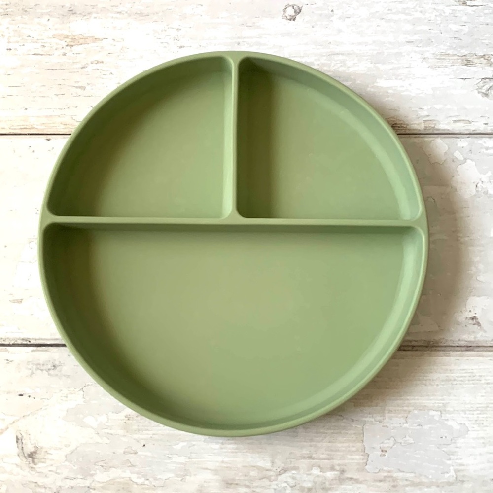 Kids Suction Plate Sage Green Silicone Divided 8in Plate Larkabby Co. NEW